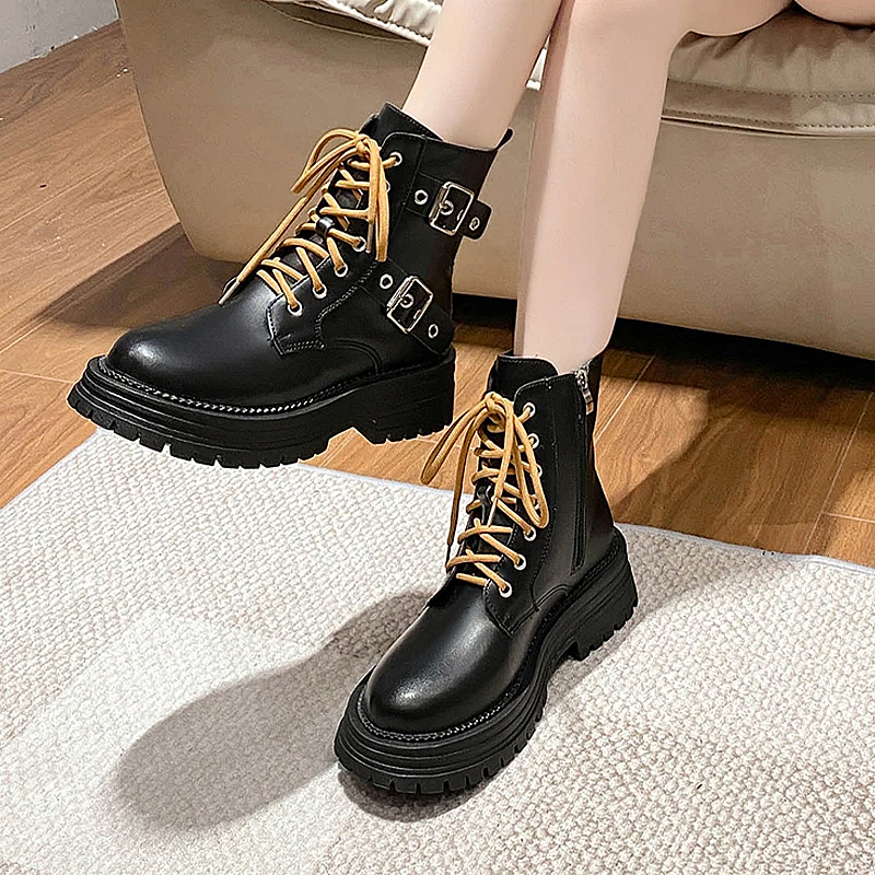 Demiseason Footwear